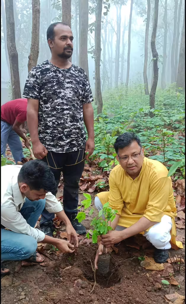 खलंगा में किया गया वृक्षारोपण